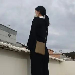 [라일리] Rly 핸드폰가방 올리브그린 마이크로백