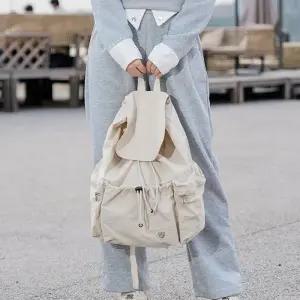 [신상오픈런]여성용 나일론 스트랩 조절 백팩 학생용 캐주얼 가방 (37000847)