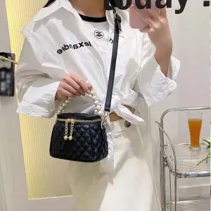 온나핏 URB_박스진주 크로스백 온나핏 URB_박스진주 크로스백