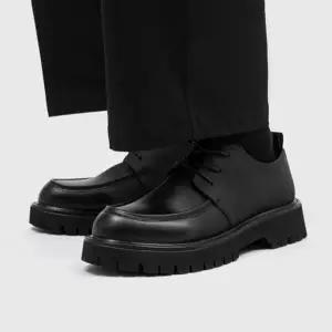 남자 데일리룩 비즈니스 무광 더비 슈즈