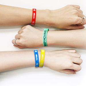 소량 인쇄제작 실리콘팔찌 이니셜 고무팔찌 실리콘