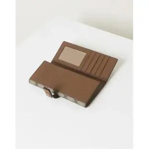 갤러리아 헤지스 핸드백 HIWA4F883W2 데일리 브라운 로고패턴 가죽 장지갑