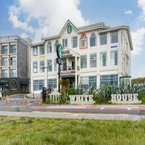 [제주 펜션] 제주 화이트하우스펜션 (제주공항 서부(용담,도두,연동,노형동))