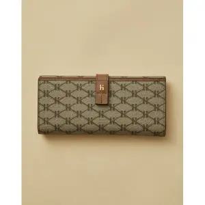 갤러리아 헤지스 핸드백 HIWA3F883W2 브라운 시그니처 가죽 장지갑