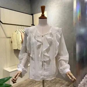 [대구백화점] [ab.f.z]레이스 프릴 라인 블라우스(AOZ4ZB34J)