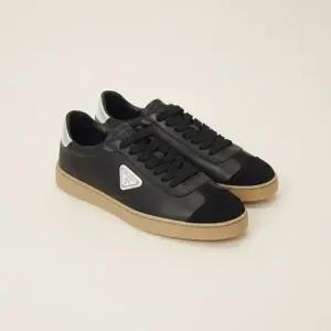 PRADA 남성 스니커즈 2EE394 Y5T F0967