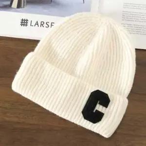 골지C로고니트비니 니트C로고비니모자 (화이트)