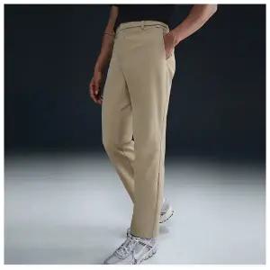 [나이키] 국내매장판 24.7 퍼펙트스트레치 드라이핏 남성 레귤러 치노 팬츠 HQ6922-251