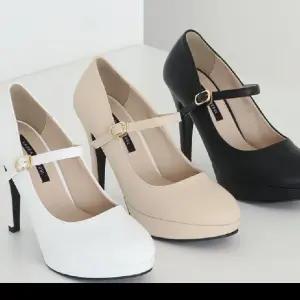 플랫슈즈 여성단화 예식 정장단화 구두 로퍼 하이힐 운동화 여성구두 단화