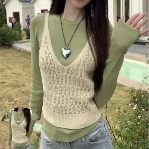 베스트 뜨개 느낌 그물 짜임 디자인 크롭기장 펀칭 니트 조끼