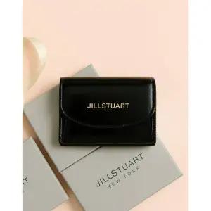 질스튜어트 뉴욕 코코 블랙 로고 장식 소가죽 3단 반지갑 JAWA6E540BK 국내매장판 1686341