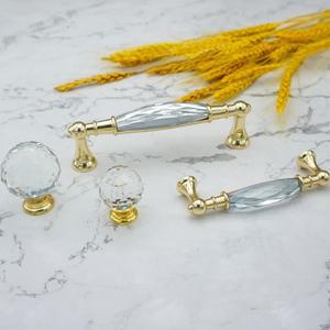 밝은 골드 투명 크리스탈 유리 가구 손잡이 및 둥근 공 문 옷장은 현대 캐비닛 하드웨어를 당깁니다