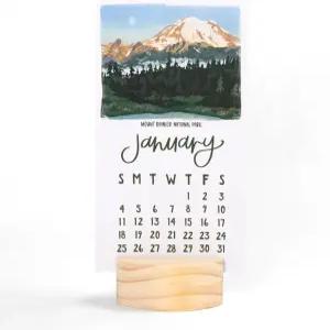 나무 블록이 있는 2026 국립공원 미니 데스크 캘린더