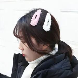 [신상오픈런]뽀글이머리핀 귀여운 키치 덤블 똑딱핀 (30015622)