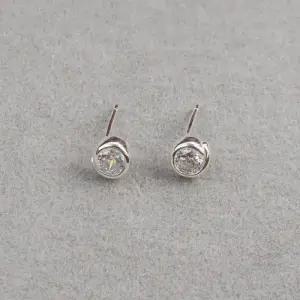 [신상오픈런]큐빅볼귀걸이 심플 미니 실버이어링 금색 (29987586)