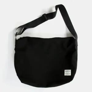 [모로엠] 남녀공용 심플 디자인 숄더 크로스백 DMC-BA-QES7105