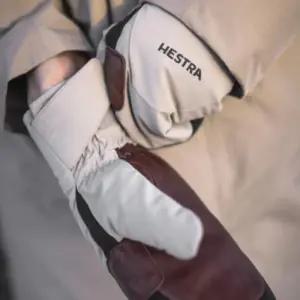 헤스트라 여성 방한 벙어리 장갑 연말 선물 베이지 S BNA