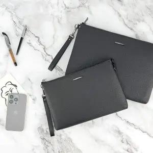 [아도라하우스]어반백 인플셀러 남성 레더 클러치백(소)URB_B2617