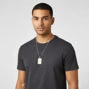 엠포리오 아르마니 아르마니 로고 펜던트 목걸이 EGS3239060