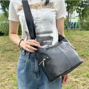 [룽스]숄더백 튼튼한크로스백 가방 패셔너블 TC2