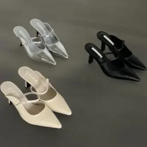 [신상오픈런]여성 기본 색상 메리제인 스트랩 뾰족 발가락 뮬 정장 신발 (34325035)