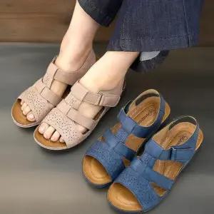 [신상오픈런]여성용 네이비 핑크 펀칭 디자인 슬링백 편안한 샌들 (34321500)