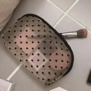 [룽스]여행 캠핑 운동 파우치 반원형 매쉬파우치