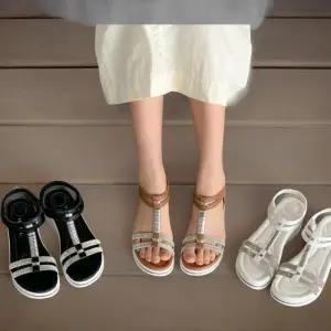 [신상오픈런]여성 큐빅 장식 스트랩 오픈토 키높이 샌들 (34325239)