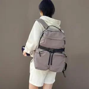 [신상오픈런]남녀공용 대용량 아웃도어 스트랩 백팩 포켓 디자인 (37006097)