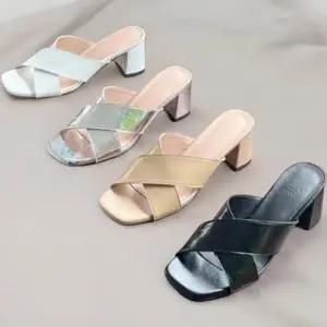 [신상오픈런]여성 무지컬러 가죽 크로스 스트랩 통굽 샌들 (36391377)