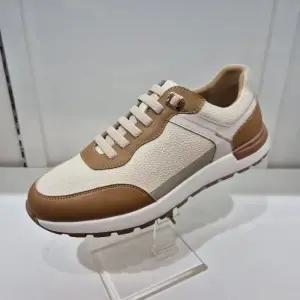 엘칸토 HC11 소가죽 남성 스니커즈 세미케주얼 스니커즈  M8T5U61Q339