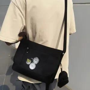 메신저백 메쉬 데일리 가방 남녀공용 크로스백 2컬러- 포캣 캐주얼