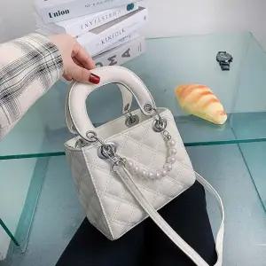 URB_디진주 온나핏 미니크로스백 미니크로스백 URB_디진주 온나핏