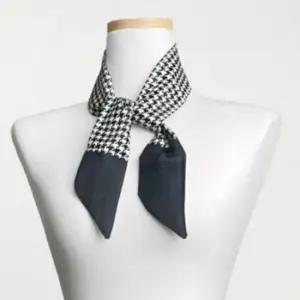 헤어 타이 여성 가방 쁘띠스카프 장식 봄스카프 패턴 스카프 여름스카프