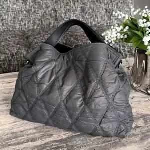 여성 백 손가방 손 가방 패딩 여성토드백 토트 그레이 데일리 크로스 여성핸드백 여성