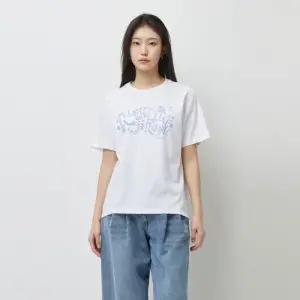 시슬리 본사 Online Exclusive 로즈 빈티지 레터링 티셔츠 SATSE1611WH1213861