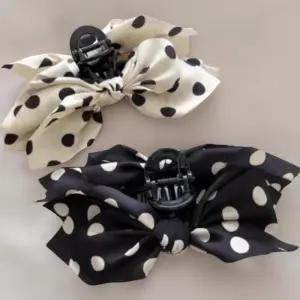 [신상오픈런]여성용 사랑스러운 도트 패턴 올림머리 집게핀 (41360501)