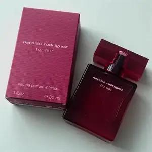 [셀러허브][웰빙창고] 나르시소 로드리게즈 포 허 인텐스 EDP 30ml (S41380612)