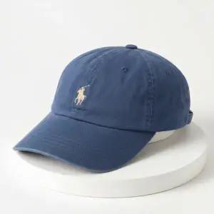 [폴로 랄프 로렌]POLO RALPHLAUREN 25FW 포니로고 자수 치노 캡 710667709151 892412