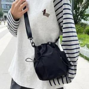 여성 미니 크로스 백 여행 핸드폰 작은 가방 블랙 여자 가벼운 휴대폰 폰가방 미니백