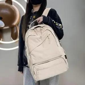 여성 대학생 직장인 가방 여행용 백팩 아이보리 여성백팩 대학생백팩 여성용백팩 노트북백팩