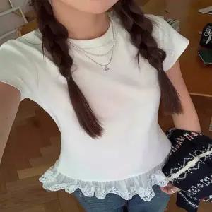 캡소 여름 프릴티 포인트 레이스 세미크롭 여성 반팔