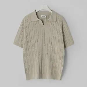 [엠엔씨][MNC] 케이블 오픈카라 반팔니트 (MDBT772RO)