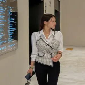 [다바걸]블랑슈블라우스