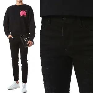 [디스퀘어드2]디스퀘어드 로고 슈퍼디스덧댐 스트레치 블랙진_스케이터핏/71LB0844