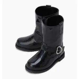 [백화점정품] 26년NEW 베네통 25FW-미들 하트 부츠QCSH03541