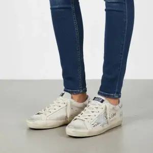 [골든구스] 슈퍼스타 여성 로우탑 스니커즈 149552168