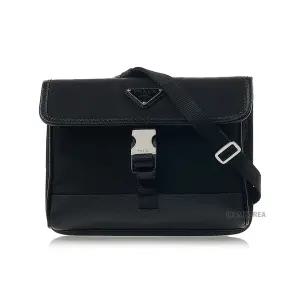 [럭셔리에비뉴] (프라다) 2ZH108 2DMH F0002 FW25 남성 폰홀더 크로스백