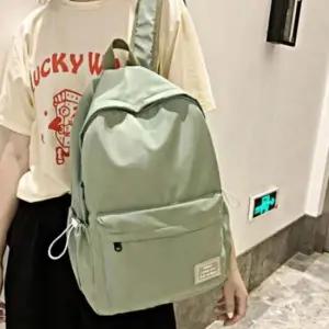 [패션] 디자인 모양 백팩 공간 베이직 넓은 수납 기본 공용