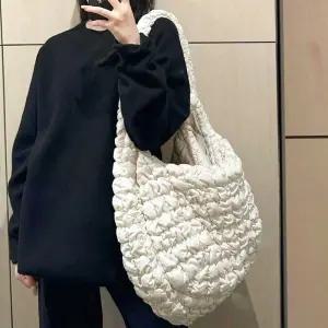 빅사이즈 구름 퀼팅 숄더 크로스백 여행 스타일리쉬 ILK9+2RlG